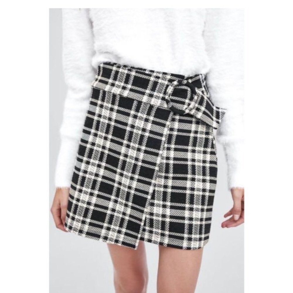 Zara Plaid Black and White Skirt